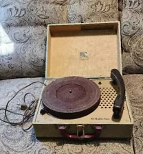 RCA Victor Victrola model 5-em-24 Tube Suitcase Record Player Works, see descrip