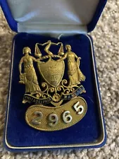 Vintage Antique Philadelphia, PA Maneto Police Department Cap Badge #2965