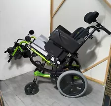 Quickie IRIS SE Tilt-in-Space Wheelchair 17"w x 20"d