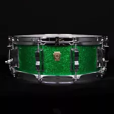 Ludwig 5" x 14" Classic Maple Snare Drum, Green Sparkle