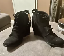 Women’s Size 9 Black American Rag Wedge Heel Ankle Boots For Sale!