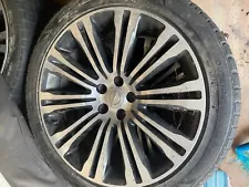 Chrome Chrysler 300 S Wheels and tires 20 inches