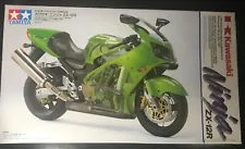 TAMIYA 1/12 KAWASAKI NINJA ZX-12R MODEL KIT