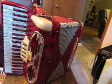 Accordion No Name, 120 bass,15.50" KB,.3/4 reeds,LM,good condition