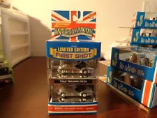 Johnny Lightning British invasion L.E. First Shot 1968 Triumph TR3A 2 Pack