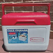 VTG Gott Rubbermaid Lunch Tote Cooler Red & White #1806 6 Can Pack Cooler