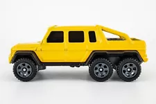 2018 Matchbox Mercedes-Benz Series Mercedes-Benz G63 AMG 6x6 SOLAR YELLOW | MINT