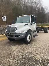 Cab and Chassis - COMMERCIAL TRUCKS