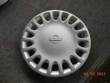 GENUINE OEM 1995-1997 Nissan 240sx 13" Hubcap Wheel Cover # 40315-4B000 (For: Nissan 240SX)