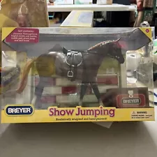 Breyer Show Jumping English Thoroughbred