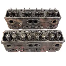 Gm#333882 Engine Head Pair SBC 305 350 Engine Head Rusted Valves