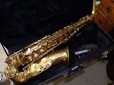 New ListingVintage Selmer Paris Mark VII Alto Saxophone in very lightly used condition.