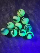 10 UV REACTIVE ELECTRIC EEL GLASS MARBLES $9.99