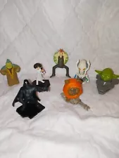 STAR WARS Figurine TOY LOT (7 PIECES)