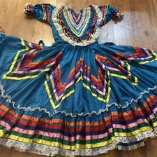 JALISCO DRESS COSTUME ADULT MEXICAN FOLKLORIC DANCE MEXICAN COSTUME FIESTA ￼