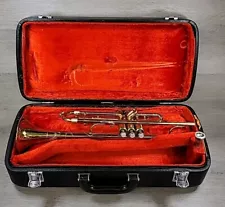 King Cleveland 600 Trumpet with Hard Case 7M Mouthpiece