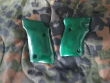 Taurus PT22 / 25 pistol grips Emerald Green