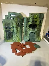 Vintage 1981 He-Man MOTU Castle Grayskull Grey Skull Shell Incomplete