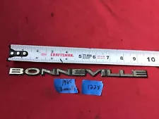 1985 Pontiac Bonneville Door Emblem (1228)