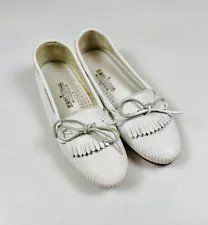 MINNETONKA White Leather Fringe Moccasins Driving Loafer Shoes Sz 7.5