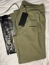 NWT Alphalete Men’s Essential Core Joggers Size Medium Tactical Green