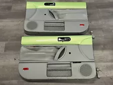 1998-2010 Volkswagen New Beetle Coupe Crank Window Door Front Panels Green/Gray