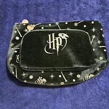 HARRY POTTER BLACK & GOLD VELVETY MAKE UP WASH BAG HOGWARTS