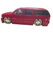 JADA Dub City 2002 GMC YUKON XL DENALI 1:24 Scale Diecast RED Loose Chrome