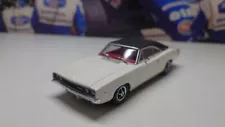 MINICHAMPS - 1968 DODGE CHARGER R/T - WHITE - 1/43 SCALE MODEL CAR - UNBOXED