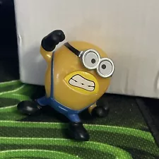 NEW Despicable Me 4 Party Mini Minion Mystery Series 1 Figure - Mega Dave