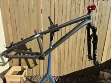 2021 Specialized P3 Dirt Jumper Frame w/ Rock Shox Pike DJ Fork Deity Stem