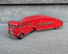 Labatt's 1947 White Motor Streamliner Delivery Truck (1:43 Scale) [DMP Studios]