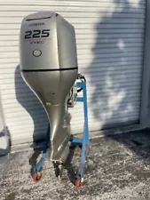 2006 Honda 225hp 225 Hp Four stroke 30” Shaft outboard motor BF225 Yamaha Suzuk