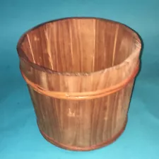 VINTAGE WOODEN BUCKET HAND MADE 6-3/4 X 7-1/2" MADE IN TAIWAN NEW OLD STOCK WOOD