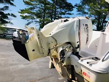 Twin 2007 Evinrude e-tec 175 hp White one motor runs