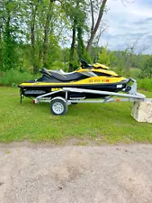 2011 Sea-Doo RXT 260 with only 75 Hours and Karavan Trailer - T1310790