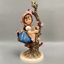 Hummel Figurine 141/V Apple Tree Girl TMK 4 Three Line Mark Goebel Large 10"