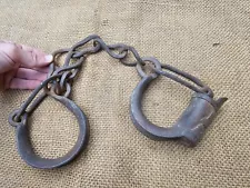 ANTIQUE JAIL RESTRAINTS PRISON PRISONER LEGCUFFS SHACKLES LEG IRONS ANCIENT LOCK