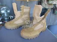 NWT Danner Coyote RIVOT Gore Tex RIVOT Combat Boots, Unissued, size 8R, USA made