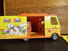 VINTAGE 1970 MATTEL BARBIE COUNTRY CAMPER VAN