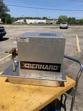 BERNARD 3500SS WATER COOLER FOR TIG WELDING TORCHES MILLER LINCOLN ESAB