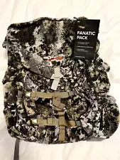 Sitka Gear New w/ tags Fanatic Pack EVII W/ New reversable EVII rain pack cover