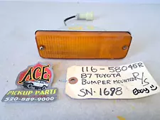 84-89 Toyota Pickup 4Runner Passengers Side Bumper Mounted Park Turn Signal Lamp (For: More than one vehicle)