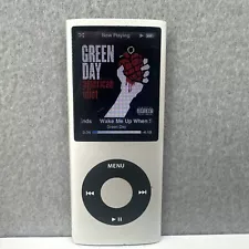 Apple iPod nano 4th Generation silver (8 GB)