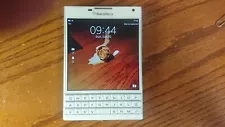 46.Blackberry Passport White - For Collectors - Unlocked