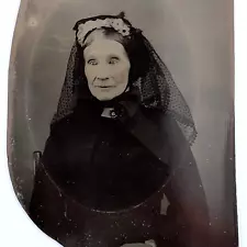 Tintype Photo Old Elderly Woman In Mourning Attire Veil Cape