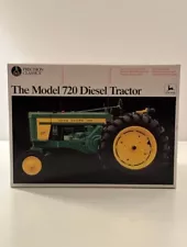 #10 Precision Classics Model 720 Diesel 1:16 (Toy) Tractor