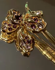 STUNNING VINTAGE AMETHYST RHINESTONE IRIS FLOWER BROOCH GOLDTONE