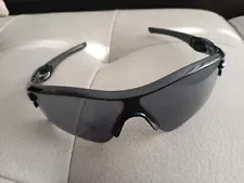 New ListingOakley Radar sunglasses in original box