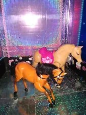 ð¦Set of 2 Horses Walking Palamino Horse & Black & Brown Horse w/Trotting Sound!